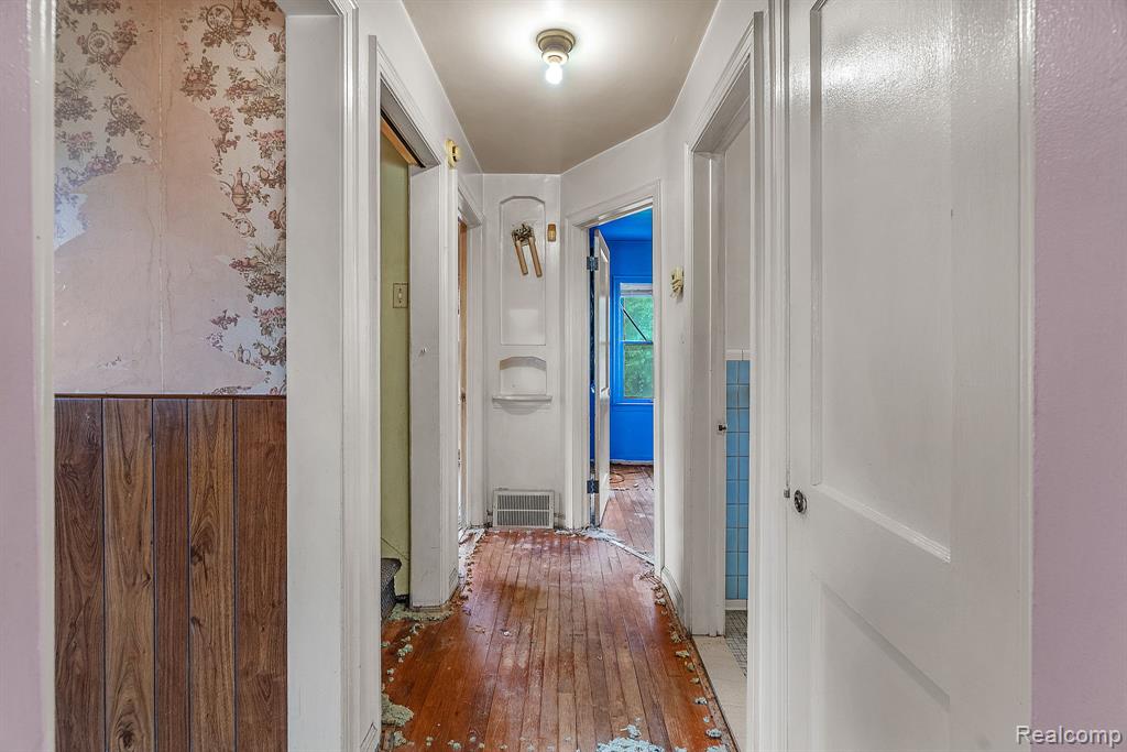 7819 Greenview Avenue, Detroit, MI 48228 — Photo 10