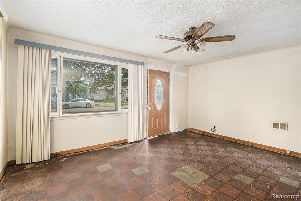 4484 Detroit Street, Dearborn Heights, MI 48125 — Photo 5