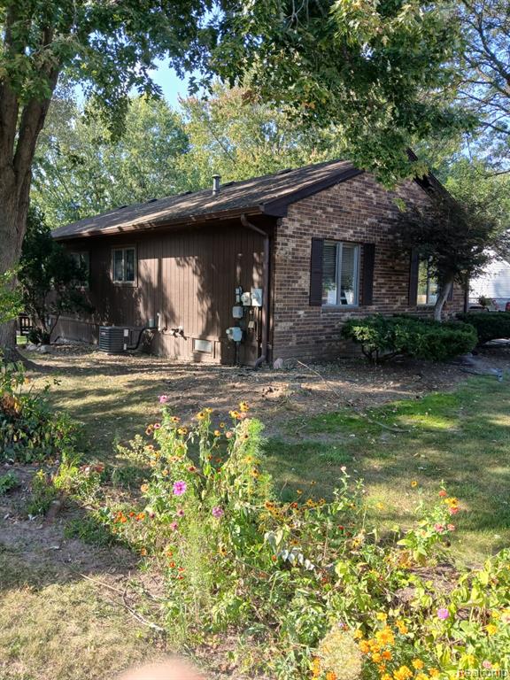334 W Winds Drive, Almont, MI 48003 — Photo 37