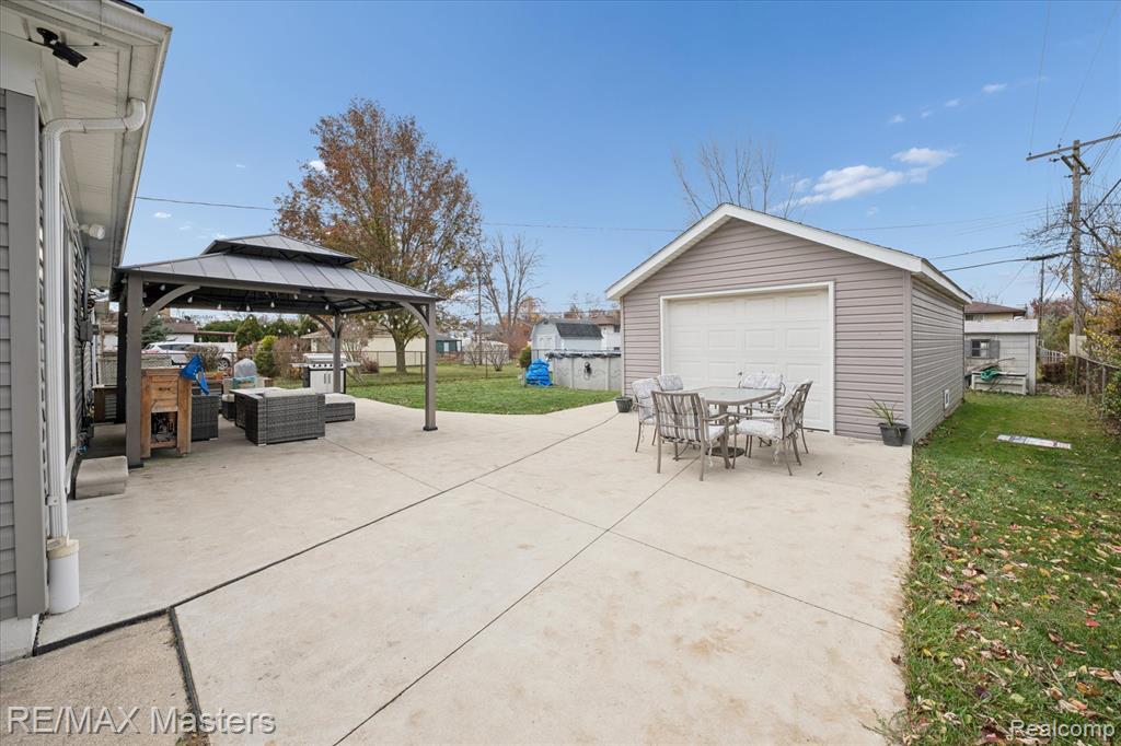31630 Lynne Drive, Rockwood, MI — Photo 21