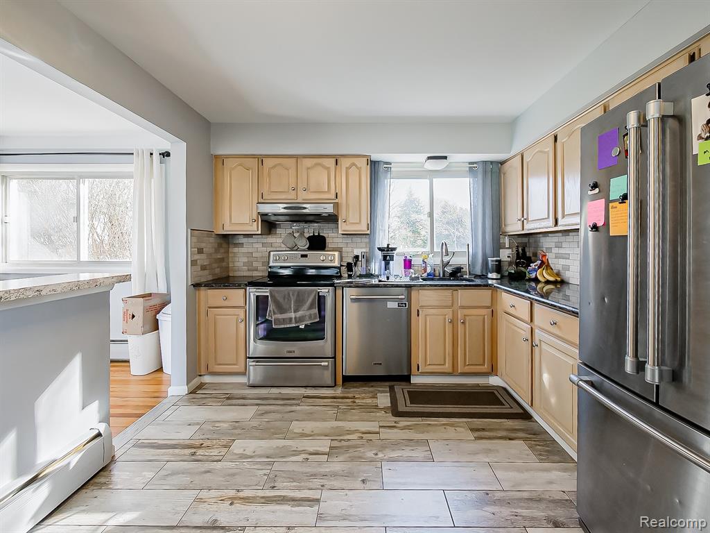 15958 Shadyside Drive, Livonia, MI, 48154