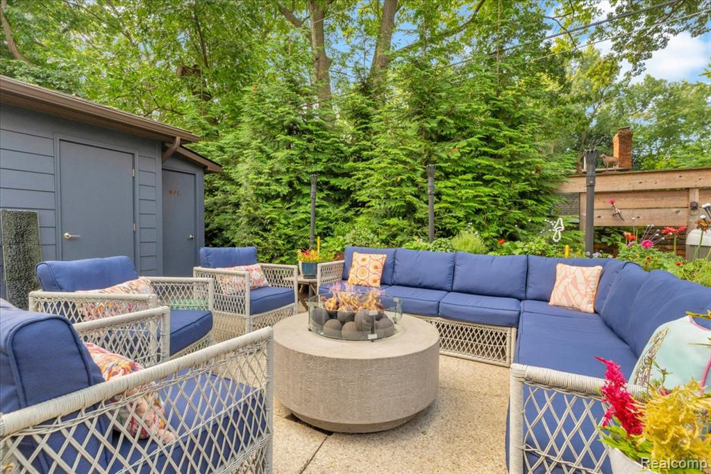 4115 Orchard Way, Bloomfield Hills, MI 48301 — Photo 47