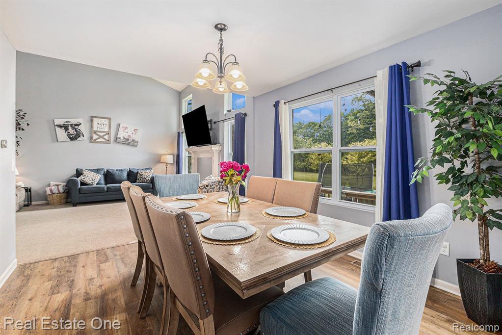 42802 N CUMBERLAND Drive, Van Buren, MI 48111 — Photo 10