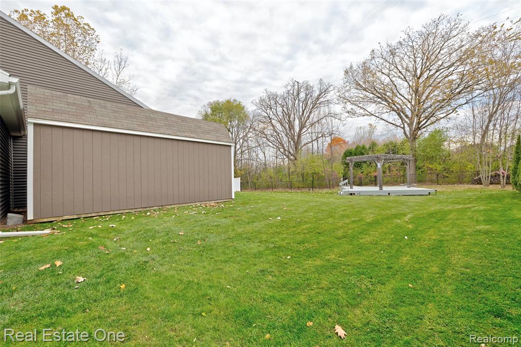 4316 Pebble Creek Boulevard, Grand Blanc, MI 48439 — Photo 49