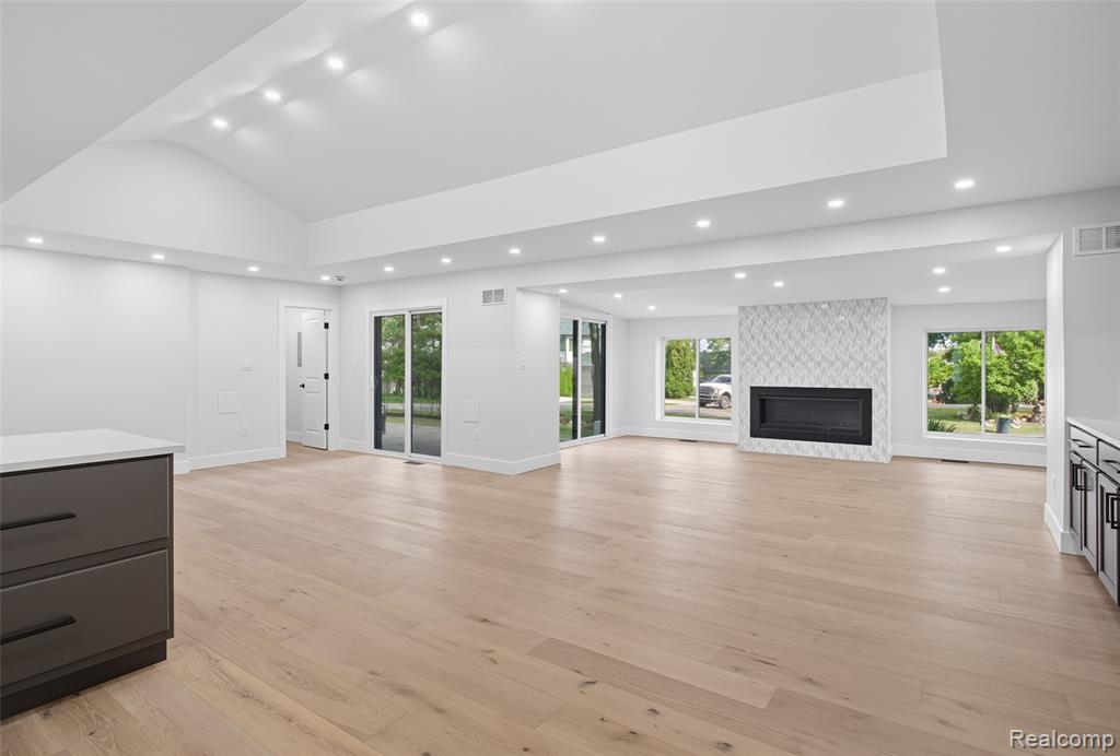 5190 Westcombe Lane, West Bloomfield, MI 48324 — Photo 17
