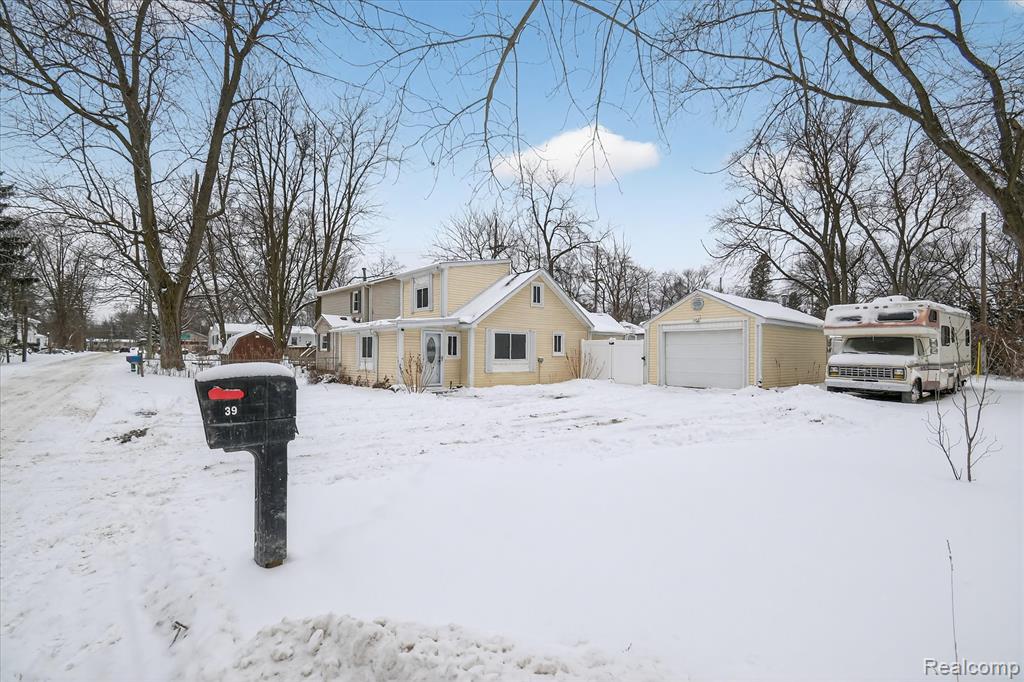 39 Pine Drive, Whitmore Lake, MI 48189 — Photo 4