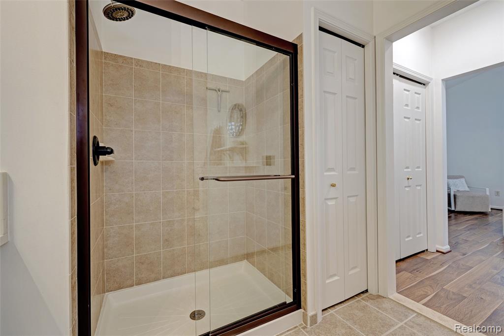 6931 Stonewood Place, Clarkston, MI — Photo 36