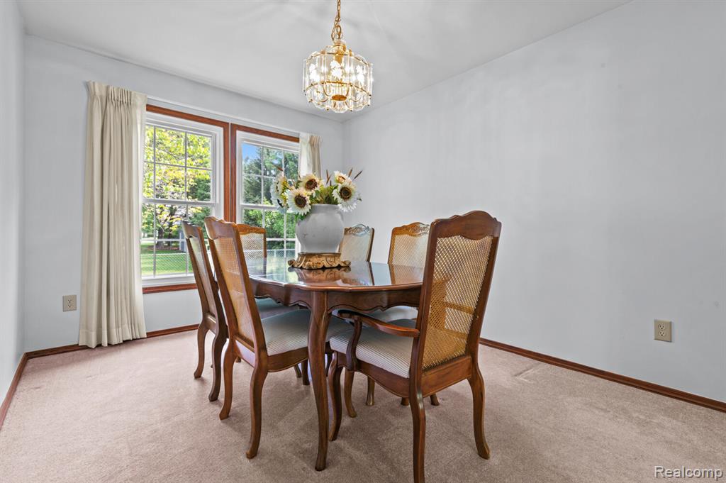 9076 Wildwood Lake Dr, Whitmore Lake, MI 48189 — Photo 9