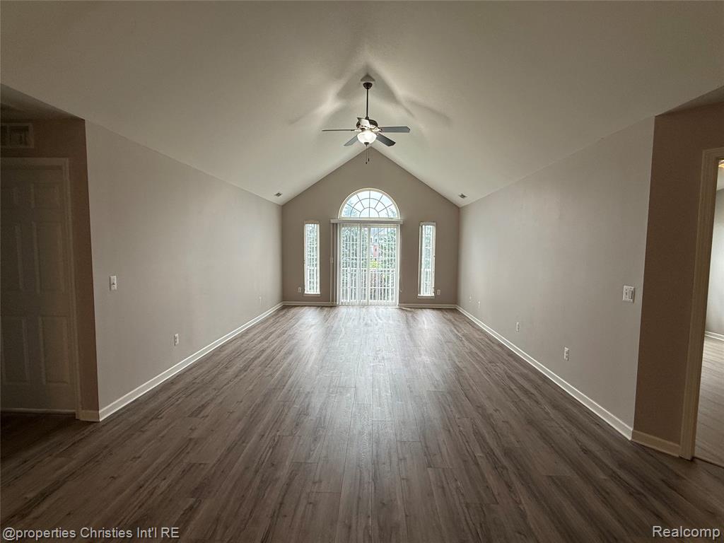 8413 Heywood Circle, Sterling Heights, MI 48312 — Photo 9