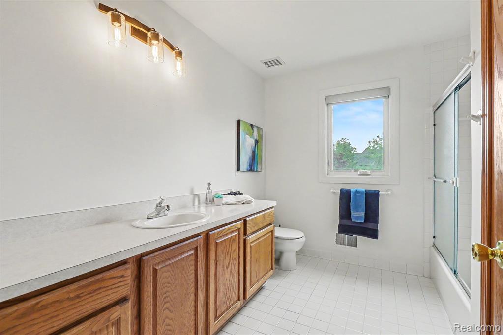 55206 Leonard Court, Shelby Twp, MI 48316 — Photo 20