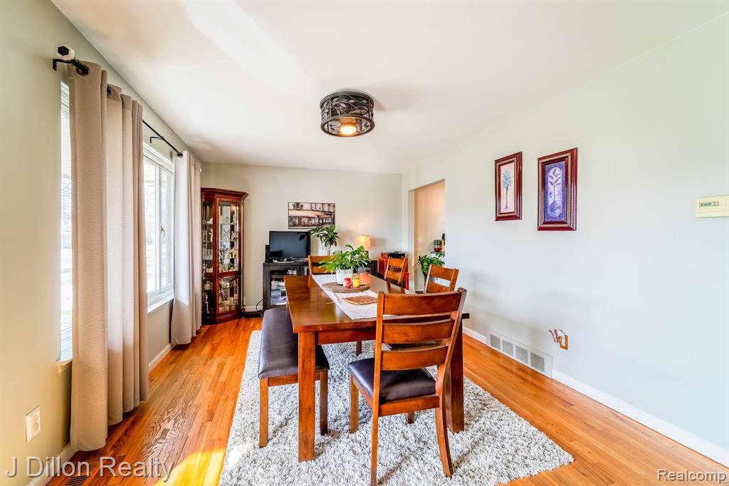 39830 EDMUNDTON Drive, Canton, MI 48187 — Photo 20