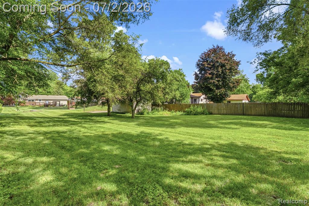 305 East Road, Holly, MI 48442 — Photo 31