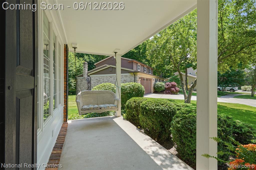 46490 Rockledge Drive, Plymouth, MI 48170 — Photo 5
