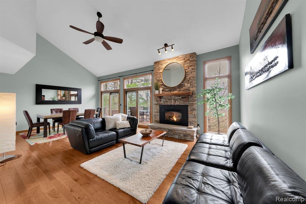 950 Hidden Valley Drive, Lake Orion, MI 48362 — Photo 14