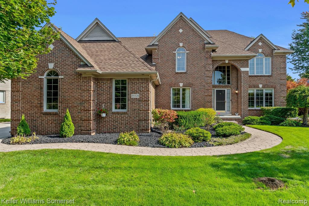 55328 BELMONT Drive, Shelby Twp, MI 48315 — Photo 2