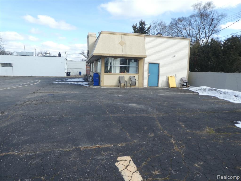 25385 5 Mile Road, Redford, MI 48239 — Photo 6