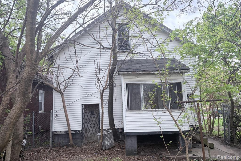 10449 Sterritt Street, Detroit, MI 48213 — Photo 4