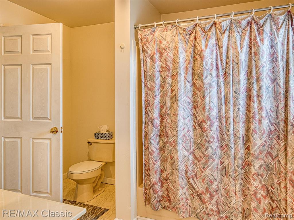 78 MARGARET Street, Whitmore Lake, MI 48189 — Photo 25