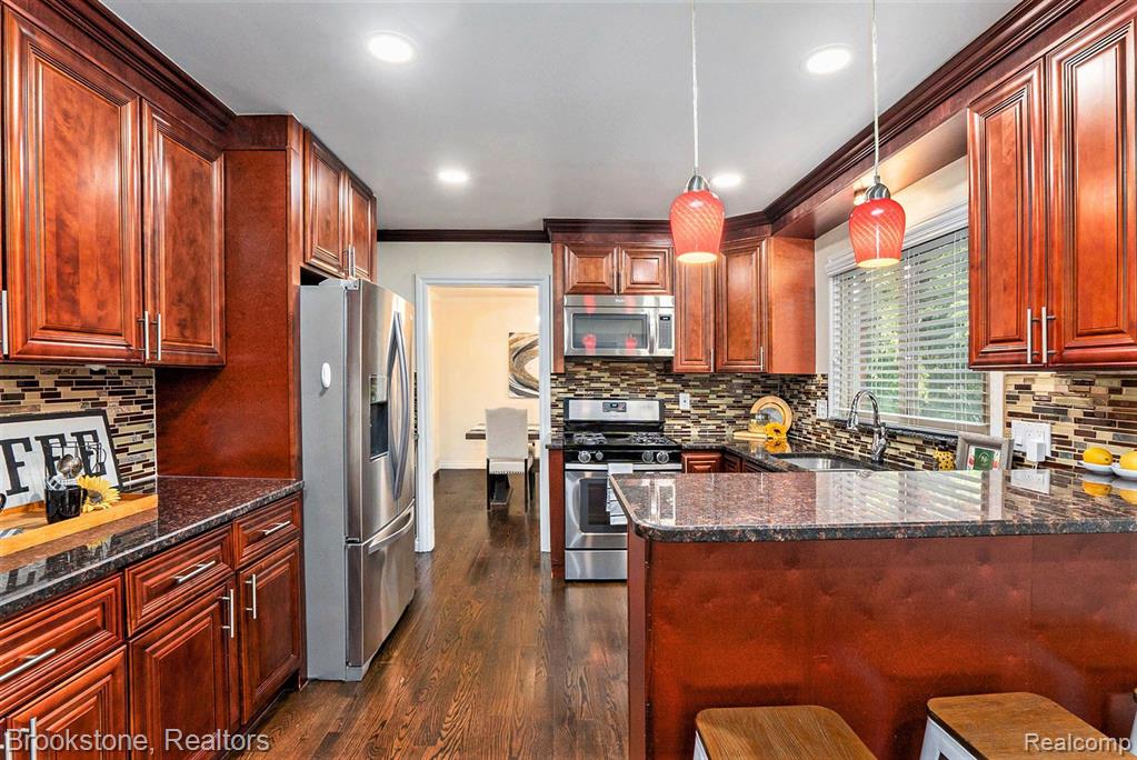 6533 POST OAK Drive, West Bloomfield, MI — Photo 11