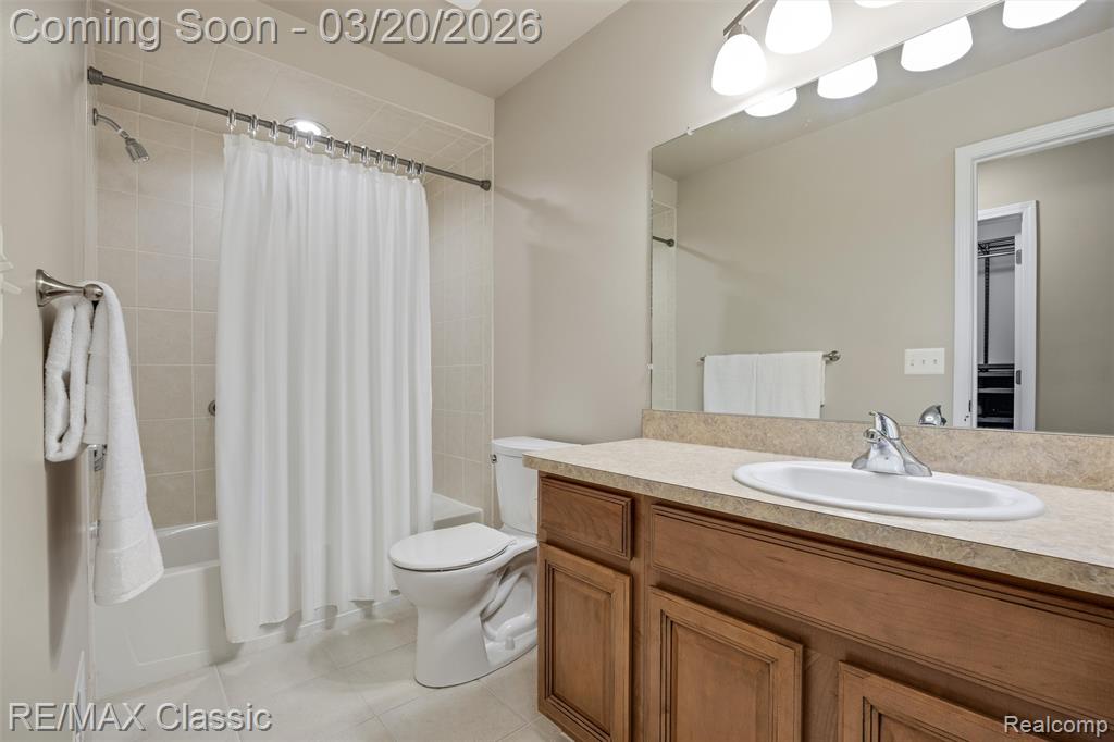 40548 Lenox Park Drive, Novi, MI 48377 — Photo 20