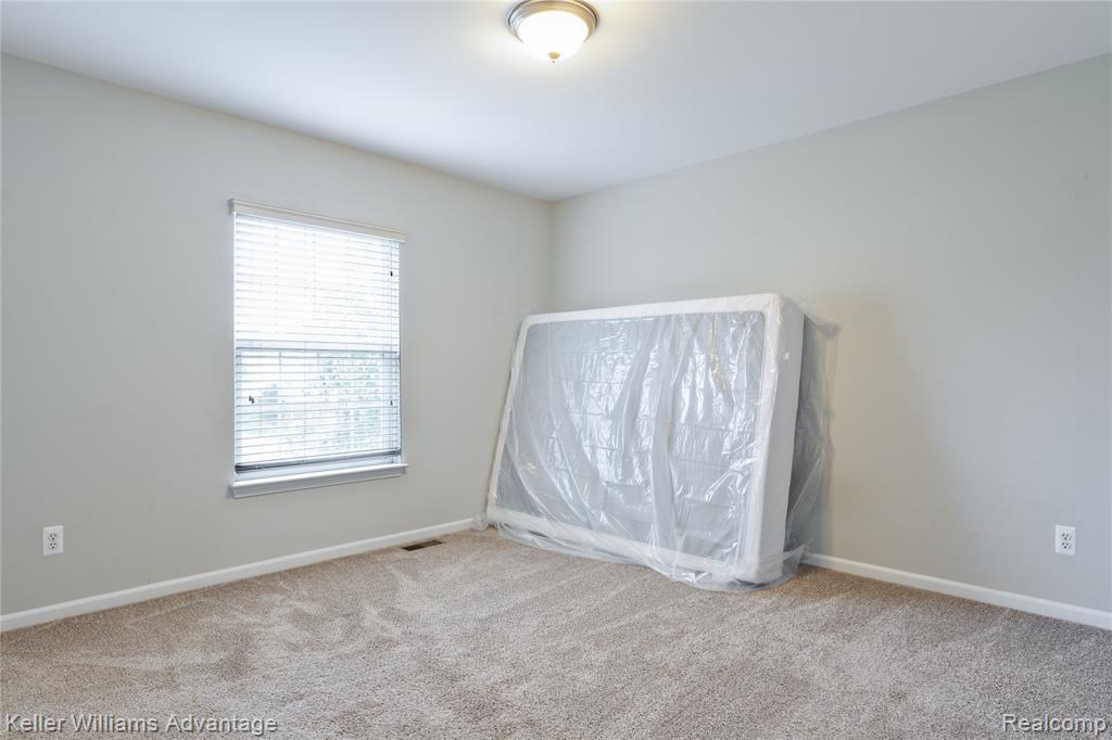 27460 Belgrave Place, Novi, MI — Photo 35