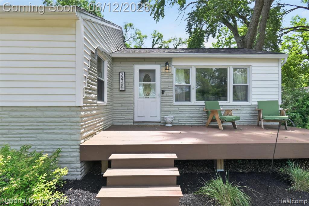 2465 Fairbury, Wixom, MI 48393 — Photo 4