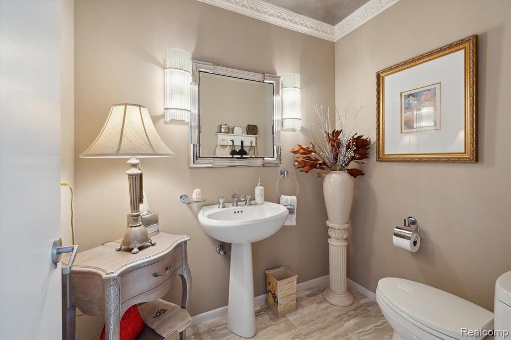 768 SOUTHFIELD Road, Birmingham, MI 48009 — Photo 21