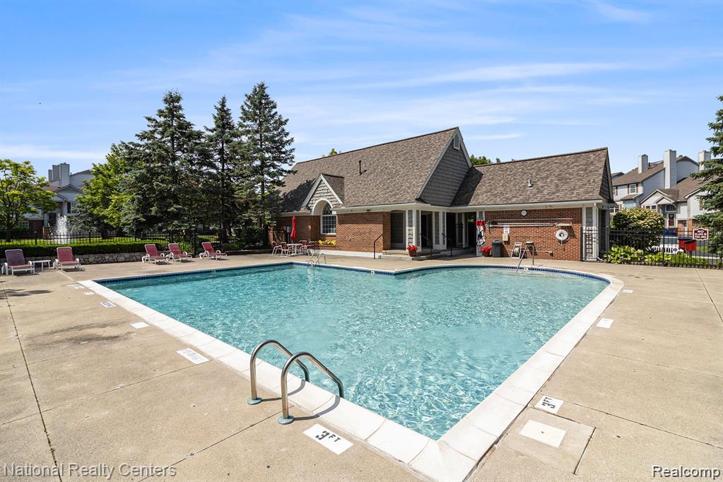 49627 Draper Circle, Plymouth, MI 48170 — Photo 35