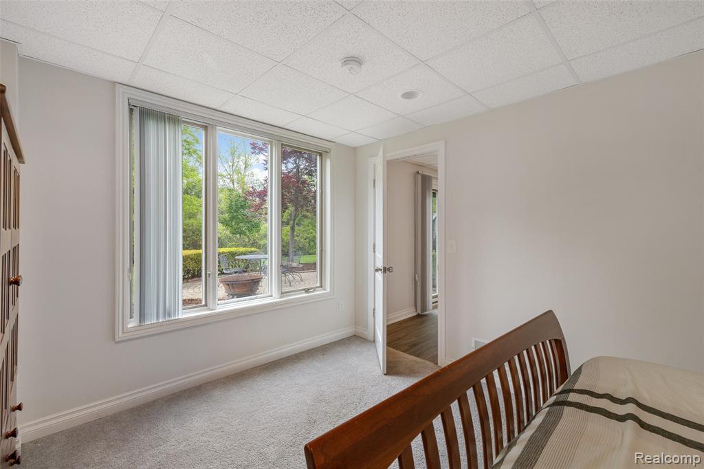 55161 Whitney Drive, Shelby Twp, MI 48315 — Photo 31