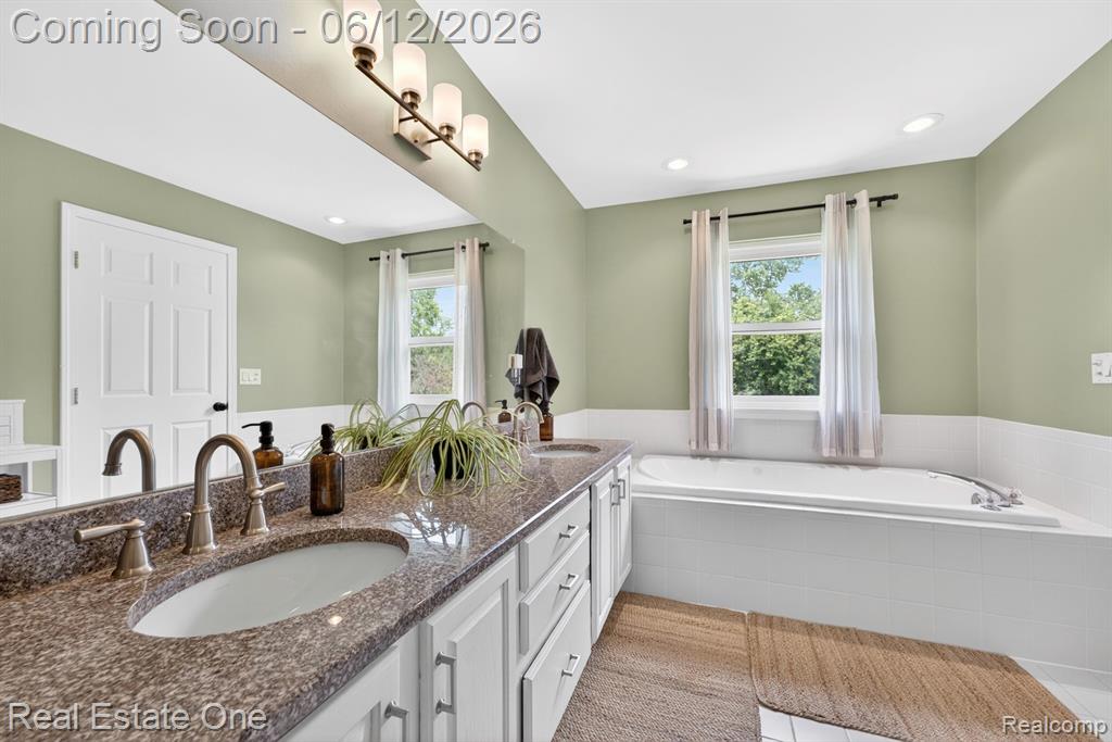 3736 Highlander Way W, Ann Arbor, MI 48108 — Photo 25
