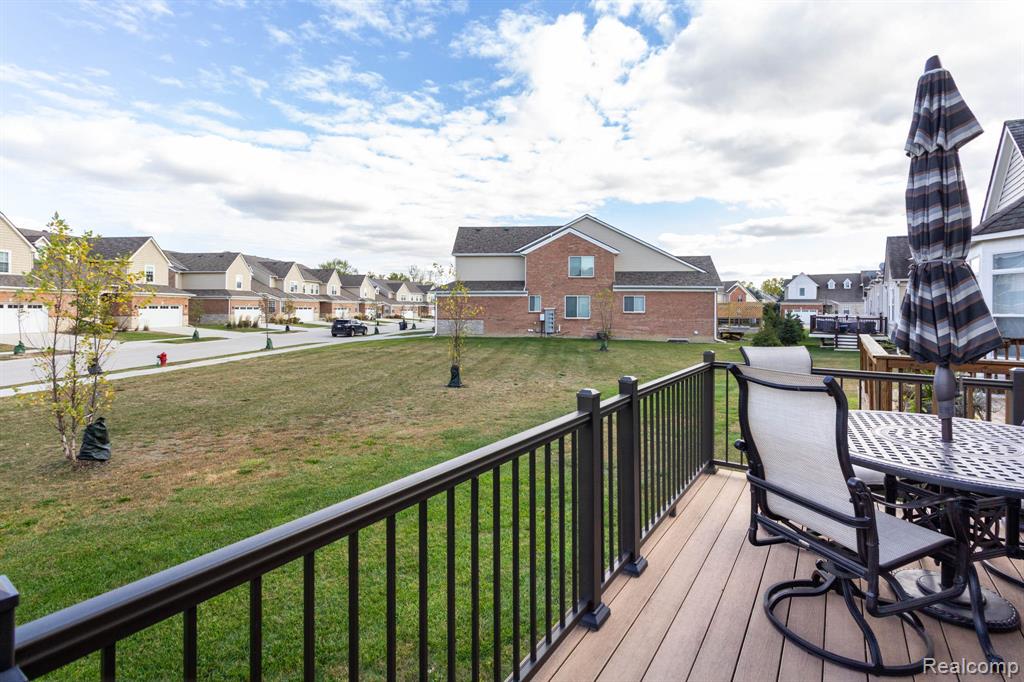4370 Bennett Park Circle, Troy, MI 48085 — Photo 36