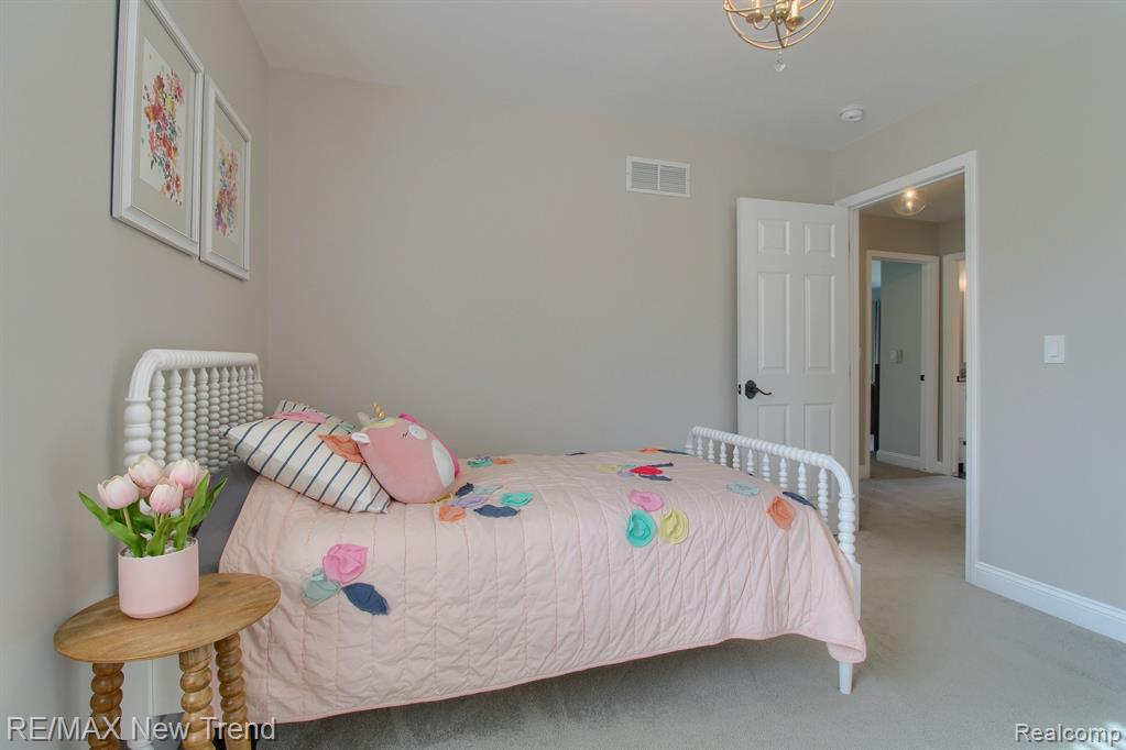 9457 DALEVIEW Drive, South Lyon, MI 48178 — Photo 27
