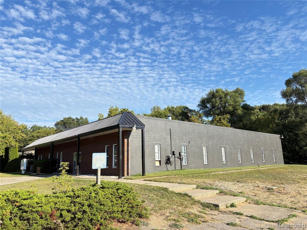 3041 Reeder Road, Clarkston, MI