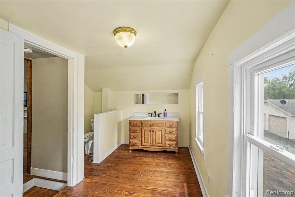 302 Hadley Street, Holly, MI 48442 — Photo 13