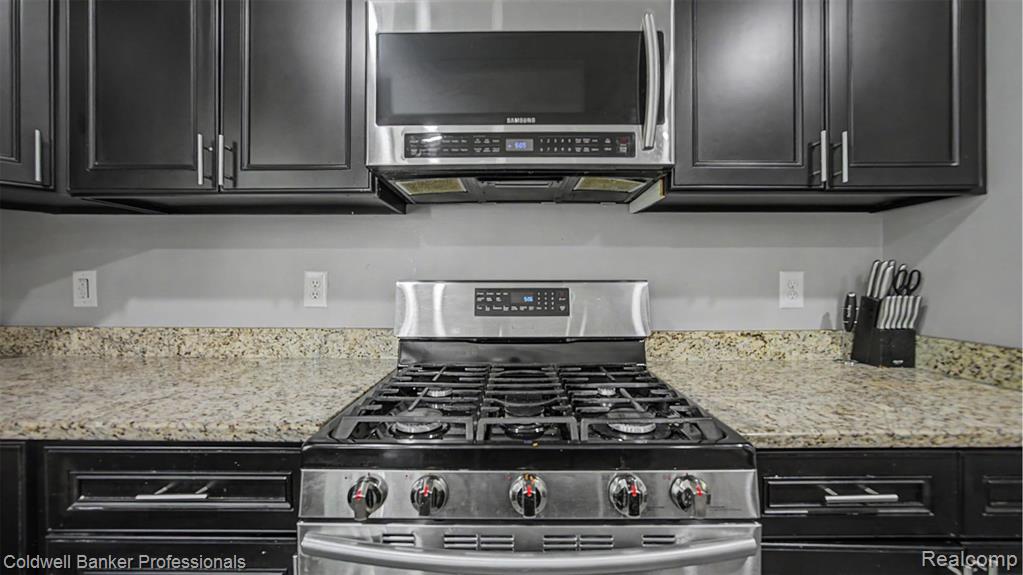 22262 Brywood Court, Clinton Twp, MI 48036 — Photo 14