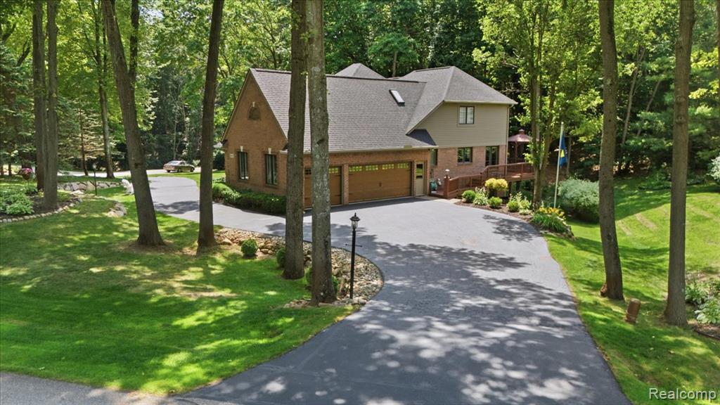 10005 Creekwood Trail, Davisburg, MI 48350 — Photo 71