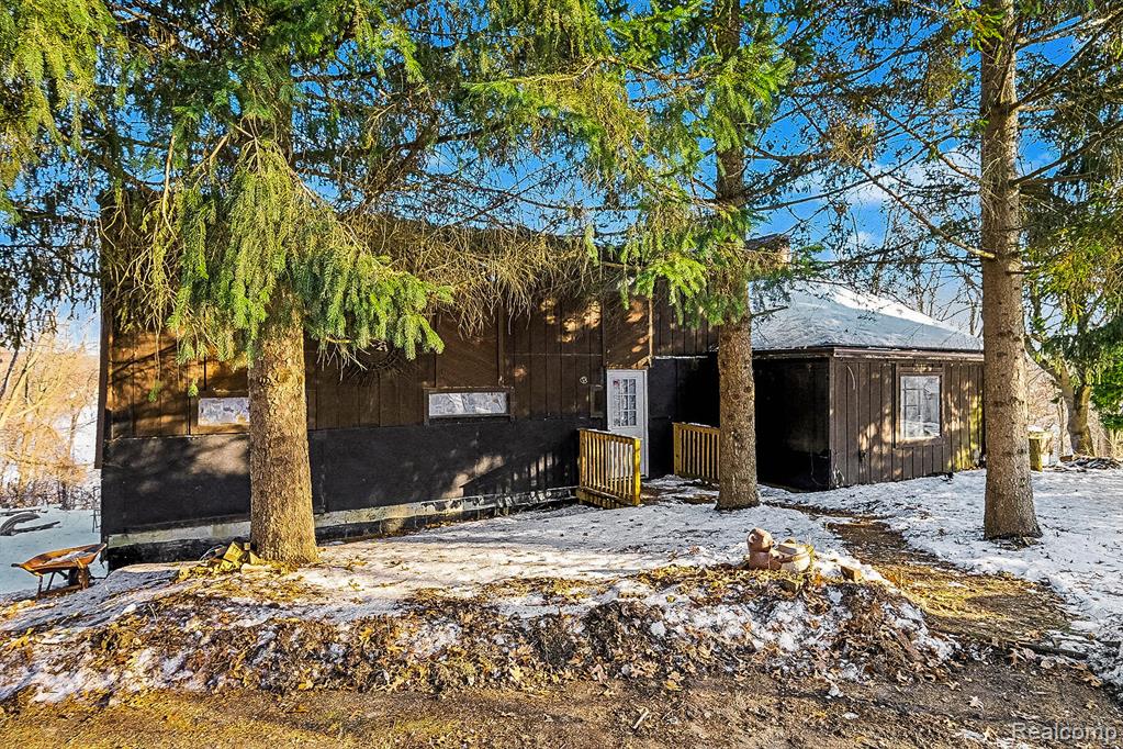 14325 Lakeshore Drive, Holly, MI 48442 — Photo 7