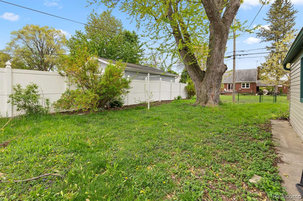 8607 QUANDT Avenue, Allen Park, MI 48101 — Photo 27
