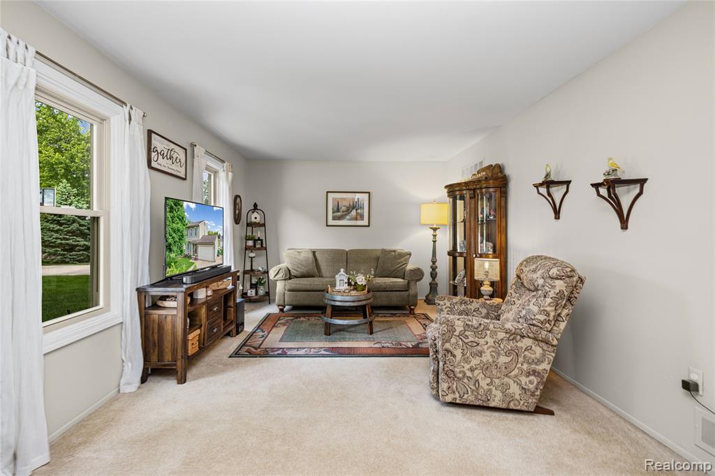 3553 Loon Lake Road, Wixom, MI 48393 — Photo 3