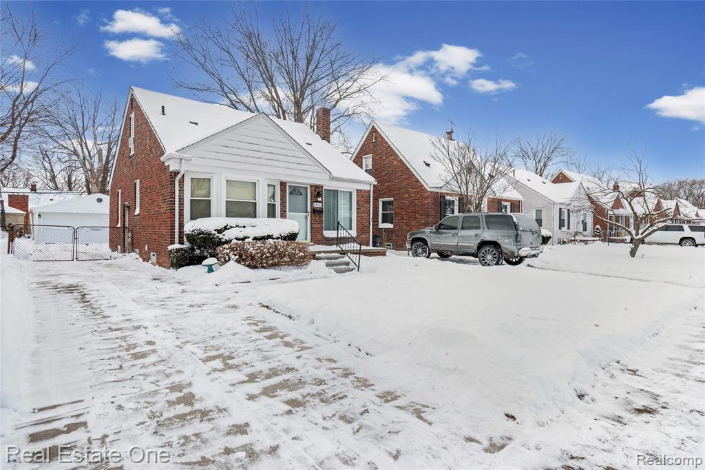 20688 Fleetwood Drive, Harper Woods, MI 48225 — Photo 3