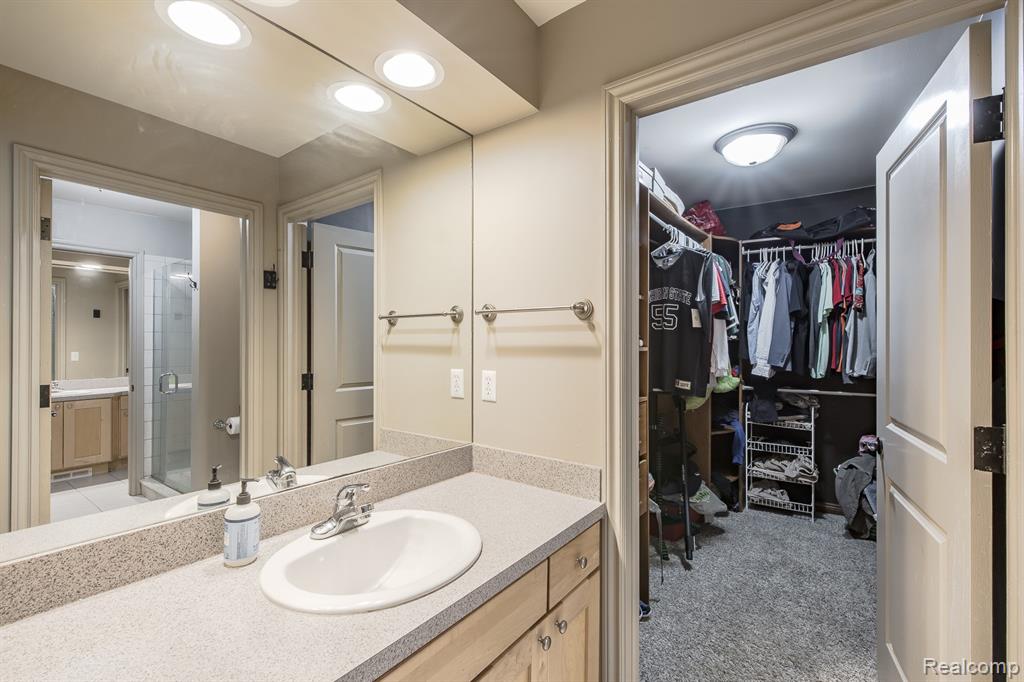 9909 Kingston Ridge, Clarkston, MI 48348 — Photo 51