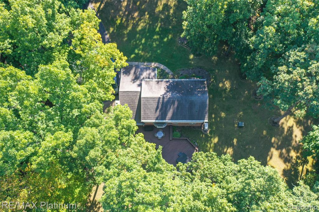 6567 Heaven Drive, Howell, MI 48855 — Photo 12