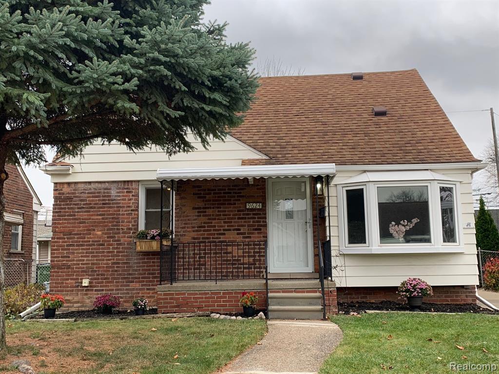 9624 HUBERT Avenue, Allen Park, MI 48101 — Photo 2