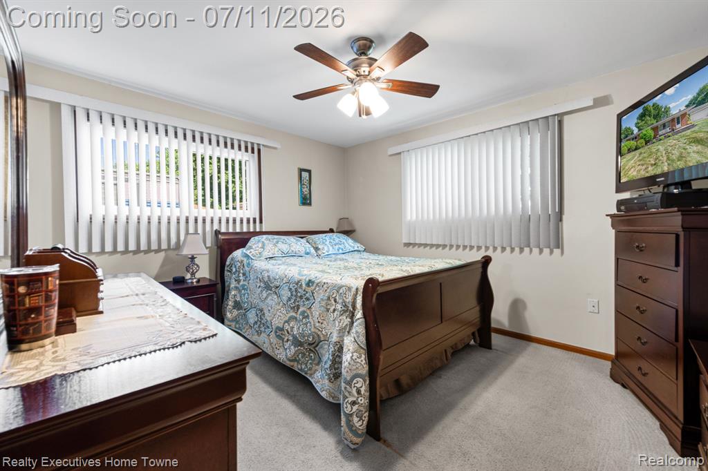 5615 Althea Street, Utica, MI 48316 — Photo 11