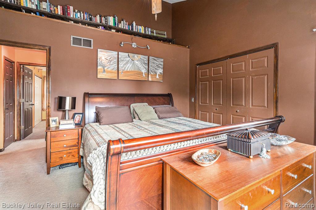928 WESTWIND SHORE Drive, Howell, MI 48843 — Photo 10