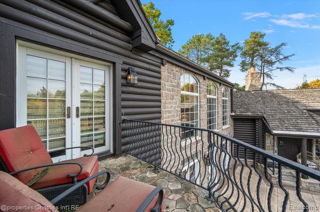 3701 Northwood, West Bloomfield, MI, 48324