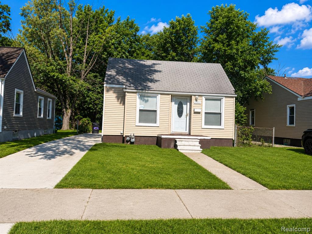 8650 Auburn Street, Detroit, MI 48228 — front exterior