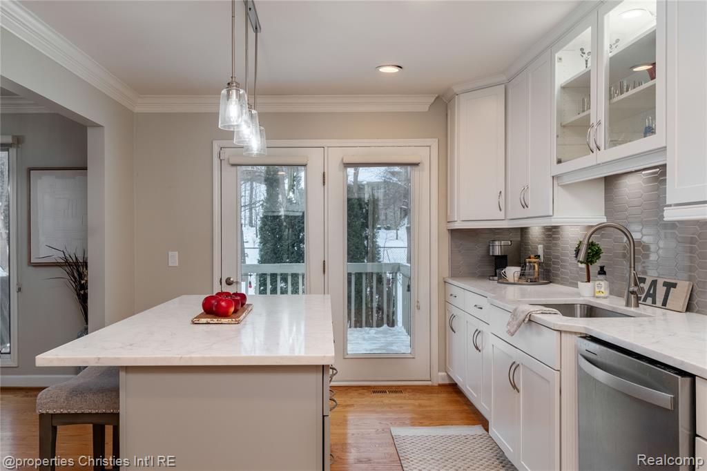 437 Covington Court, 68, Northville, MI 48168 — Photo 15