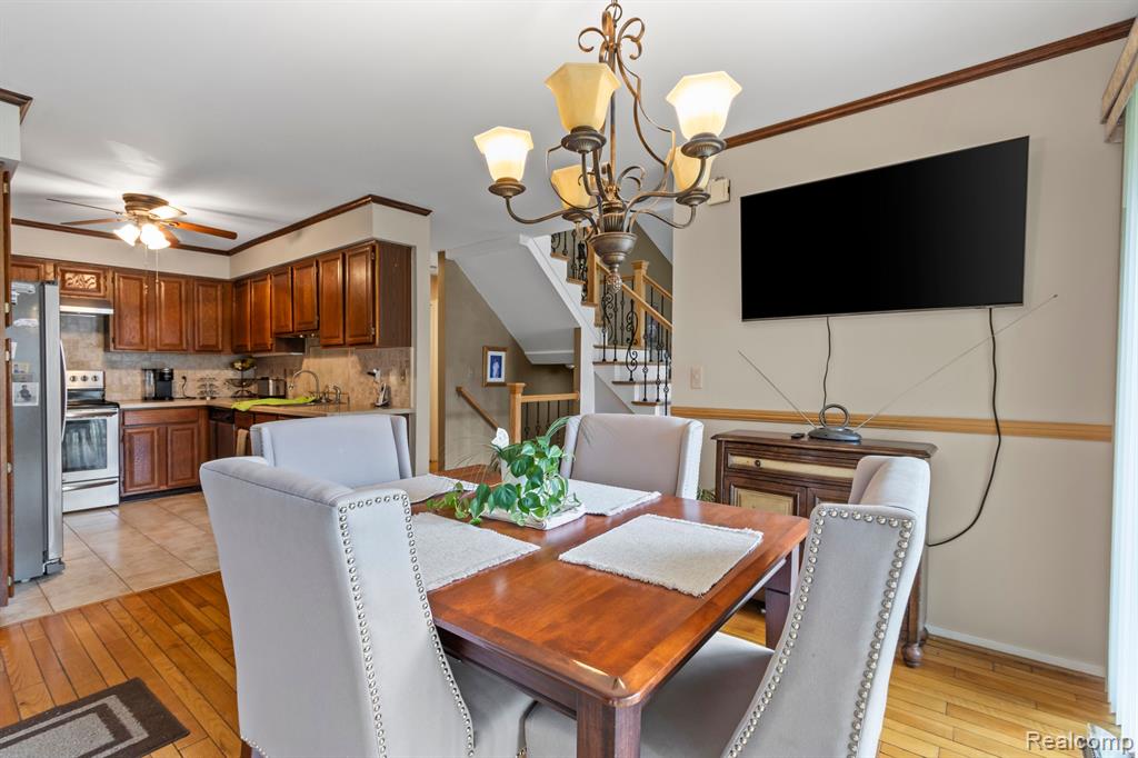 1696 S HILL Boulevard, Bloomfield Hills, MI 48304 — Photo 11