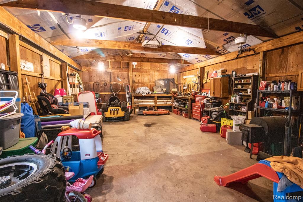 4585 Burt Road, Birch Run, MI 48415 — Photo 94